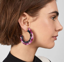 Load image into Gallery viewer, Tortoise CC-Hoop Earrings
